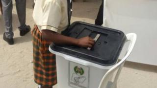 Ọmọde kan toun dibo