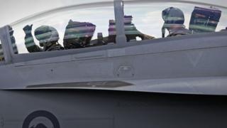 Australian airforce personnel are deployed to the Middle East