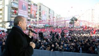 Президент Эрдоган проводит агитацию в Турции перед апрельским референдумом 17 февраля 2017 года