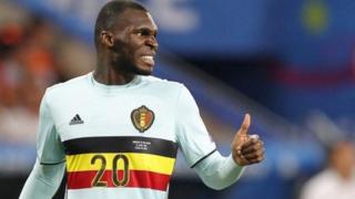 Christian Benteke, footballeur belge d'origine congolaise, vient de battre le record du monde du but le plus rapide de l'histoire en ce qui concerne cette phase du Mondial.