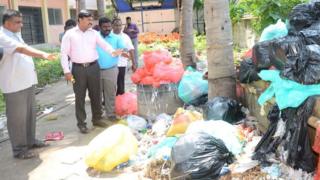 சேலம் தனியார் மருத்துவமனையில் பாம்பு