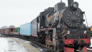 Потяг на території меморіалу пам'яті Героїв Крут