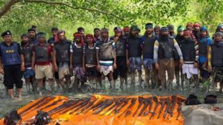 র্যাবের কাছে আত্মসমর্পনের আগে।