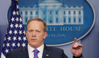 За словами речника президента США Дональда Трампа Шона Спайсера, пан Трамп очікує також гарних стосунків із Росією