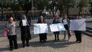 Норозилар Бодомзор метроси олдида намойиш ўтказган