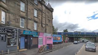 Dumbarton shops