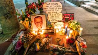 Fans gather at Stan Lee's star on the Hollywood Walk of Fame on the evening of the announcement of his death on November 12, 2018 in Los Angeles, California.