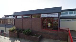 Pwll nofio Cei Connah