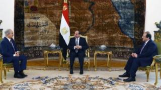 السيسي ستقبل حفتر في القاهرة