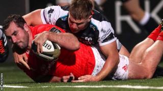 James Cronin yn sgorio cais cyntaf Munster