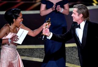 Regina King gives Brad Pitt an Oscar