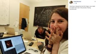 Postagem de Katie Bouman no Facebook