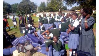 Abanyeshuli barajwe hanze kubera amanota mabi