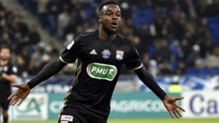 Cornet, formé à Metz, a porté 52 fois le maillot des Bleus, des moins de 16 ans jusqu'aux Espoirs, où son dernier match remonte à septembre 2016.