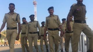 పోలీసులు