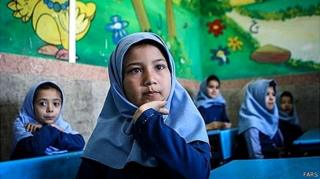 دانش آموزان افغان در ایران