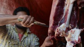 উত্তরপ্রদেশে গরুর মাংস কেনাবেচা বা খাওয়া সম্পূর্ণ নিষিদ্ধ
