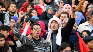 Les manifestants ont répondu à l'appel du syndicat des travailleurs et de certains hommes politiques.