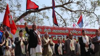 एमाले अभियान