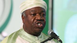 Jean Ping ya nemi da a sanya wa Ali Bongo takunkumi.