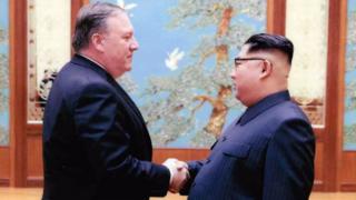 마이크 폼페오 당시 CIA 국장과 김정은 노동당 위원장