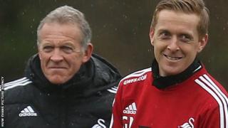 Alan Curtis a Garry Monk