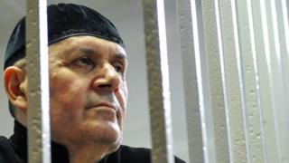 Оюб Титиев в зале суда в Шали, Чеченская республика. Фото: 18 марта 2019 года