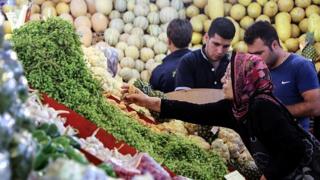 مرکز پژوهشهای مجلس: ۲۳ تا ۴۰ درصد جمعیت ایران زیر خط فقر