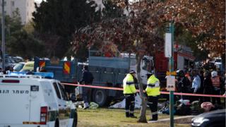 службы спасения на месте трагедии