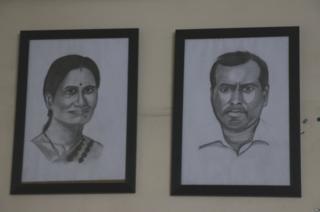 निर्भया की मां आशा देवी और पिता बद्रीनाथ सिंह