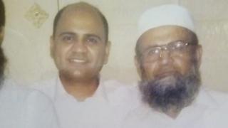 ذیشان اپنے والد کے ساتھ