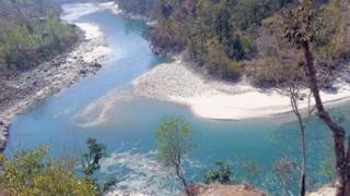 নেপালের এই কার্নালি নদীর ওপরেই নির্মিত হচ্ছে জলবিদ্যুৎ প্রকল্প