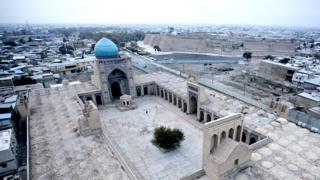 Бухарадагы Калян мечитинин мунарасынан тартылган сүрөт