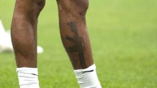 Tatuaje de un arma