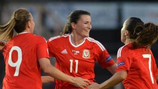 Tîm merched Cymru
