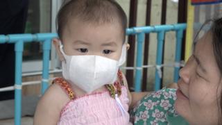 น้องฟ้ามุ่ยป่วยเป็นปอดอักเสบ