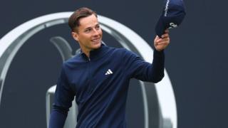 Matthew Jordan on first tee