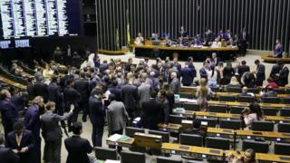Sessão na Câmara em 23 de maio de 2017