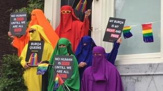 Burka yasağını eleştiren PvdA üyeleri