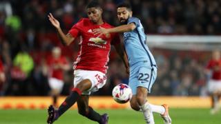 Premier League revenues soar but clubs still make a loss - BBC News