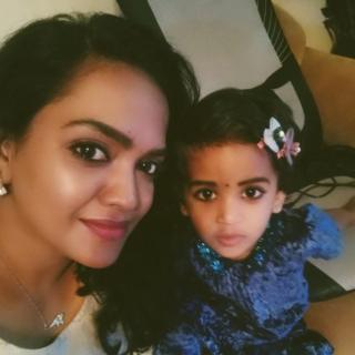 ஒருவேளை உணவுக்கே திண்டாடிய செளபர்ணிகா 300 ரூபாய் முதலீட்டில் சாதனை நாயகியானது எப்படி?