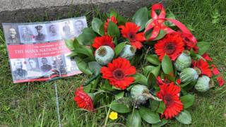 Manx poppy wreath