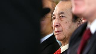 何鸿燊在澳门新葡京娱乐场开幕式上(11/2/2007)