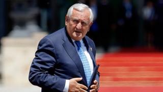 Dans une tribune de presse, l'ancien Premier ministre de Jacques Chirac a ainsi annoncé la création de l'ONG Leaders for Peace