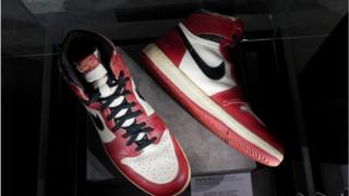 Michael Jordan: Rare trainers fetch $615,000 at auction - BBC News