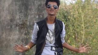 गायक ओम प्रकाश के फ़ेसबुक पन्ने से