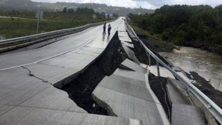 Una carretera dañada