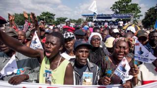 Bazaba bamagana imashini zo gutoresha mu buryo bw'ikoranabuhanga, bafite ubwoba ko zakwifashishwa mu gukora uburiganya mu matora ya perezida yimirije