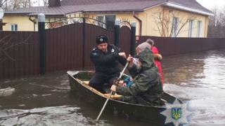 Полиция на лодке