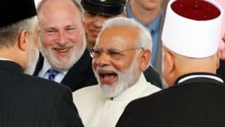 नरेंद्र मोदी